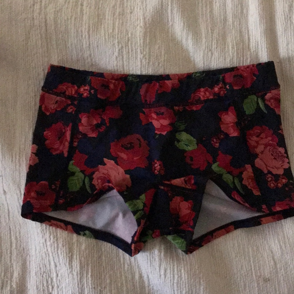 Urban outfitters without walls floral yoga shorts